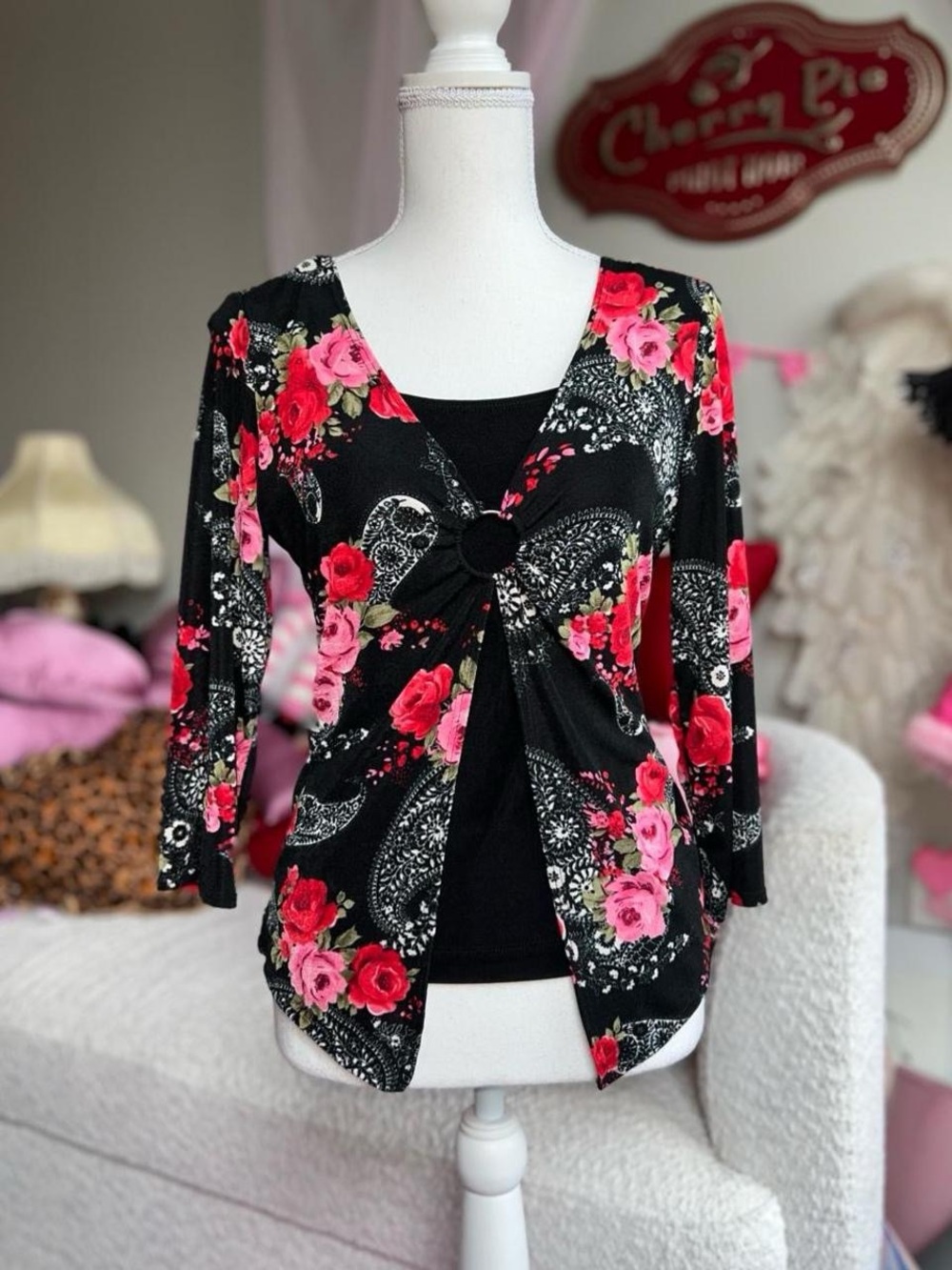 Briggs New York black & red floral print top